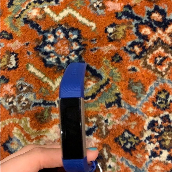 Fit bit - Picture 2 of 3